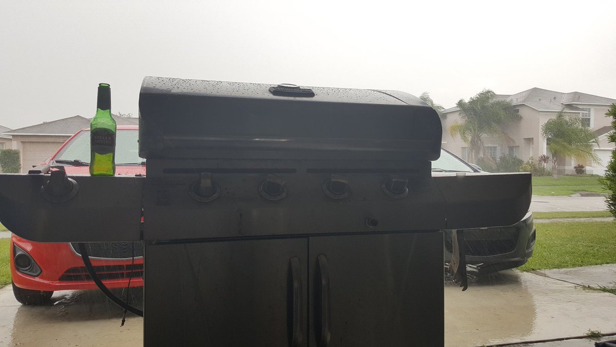 coachalvie's tweet photo. Mowed the lawn, fired up the grill, it began to rain...continue grilling in the rain...yep yep #fuscular #eatbigtheysaid https://t.co/qPpDUuugYP