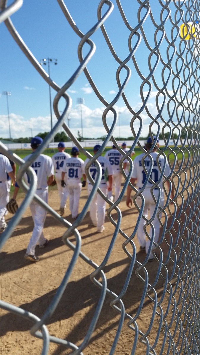 nssoftball17's tweet photo. Ready for BC. Let's go boys.  #bethebus #daybyday #gamebygame #getupstayup https://t.co/AwcVG19EyK