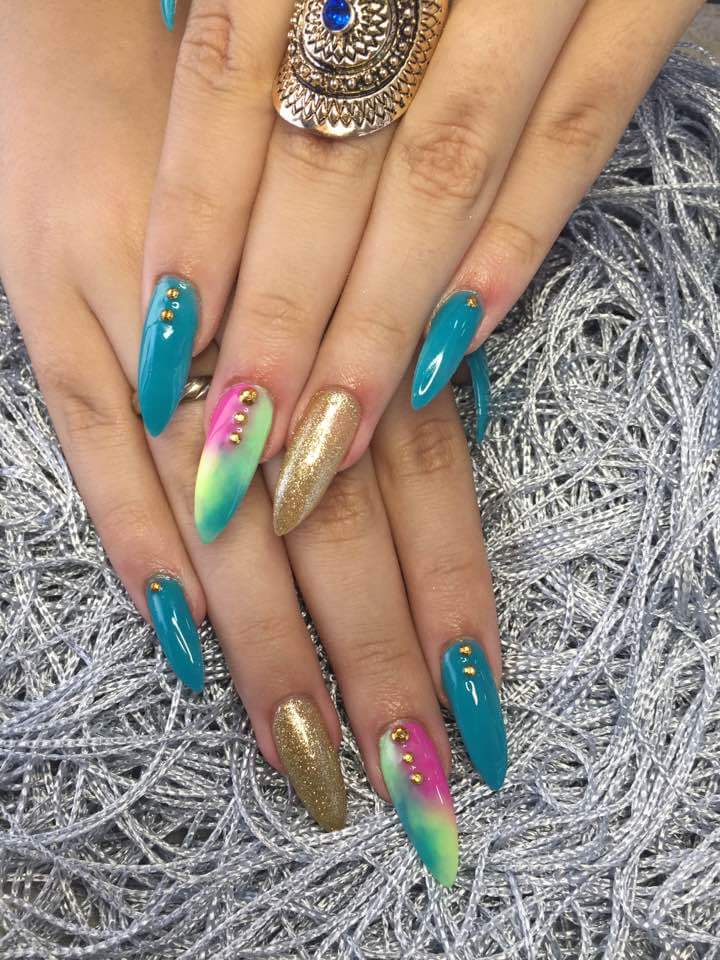 CentroLolbez's tweet photo. Más uñas para todo los estilos #centrololbez #sevilla #doshermanas #nails #uñas https://t.co/S6c7KuA5XL