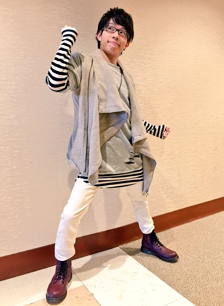 shino_nurseegg's tweet photo. おはようございもす。今日はBGMで豊永利行より「91cm」を聴いています。
とっしーイケメンすぎてなんだこれ。サビめっちゃすき。
本日の声優は豊永利行さんです。いやーかっこいい!
#豊永利行
#91cm
#LINE MUSIC
#デュララジ
#花澤香菜 https://t.co/uerXKXd3Rv