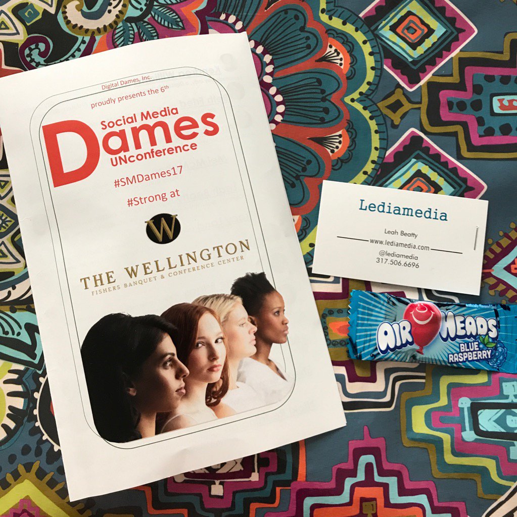 ErinLAlbert's tweet photo. It was so good to see you today, @lediamedia and your mom, @JoanLivingbig! 2 gens of wonderwomen today @ #SMDames17! https://t.co/njvIKuwJTa