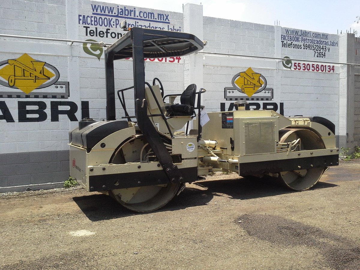 PJABRI's tweet photo. INGERSOLL RAND DD-90HF MOTOR CUMMINS 4 CIL DIESEL AÑO 2005 HORAS 5900 RODILLOS 66" PESO 9 TONELADAS SERVICIOS COMPLETOS BUENAS CONDICIONES https://t.co/Cqk4VDjYOM