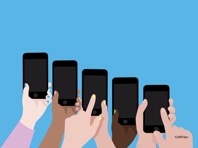 Laiguanatv's tweet photo. Otra voz: Maduro ordenó revertir las tarifas de Movistar y Digitel (+Conatel) https://t.co/faN8H2OyPI https://t.co/BwUDXZMufm