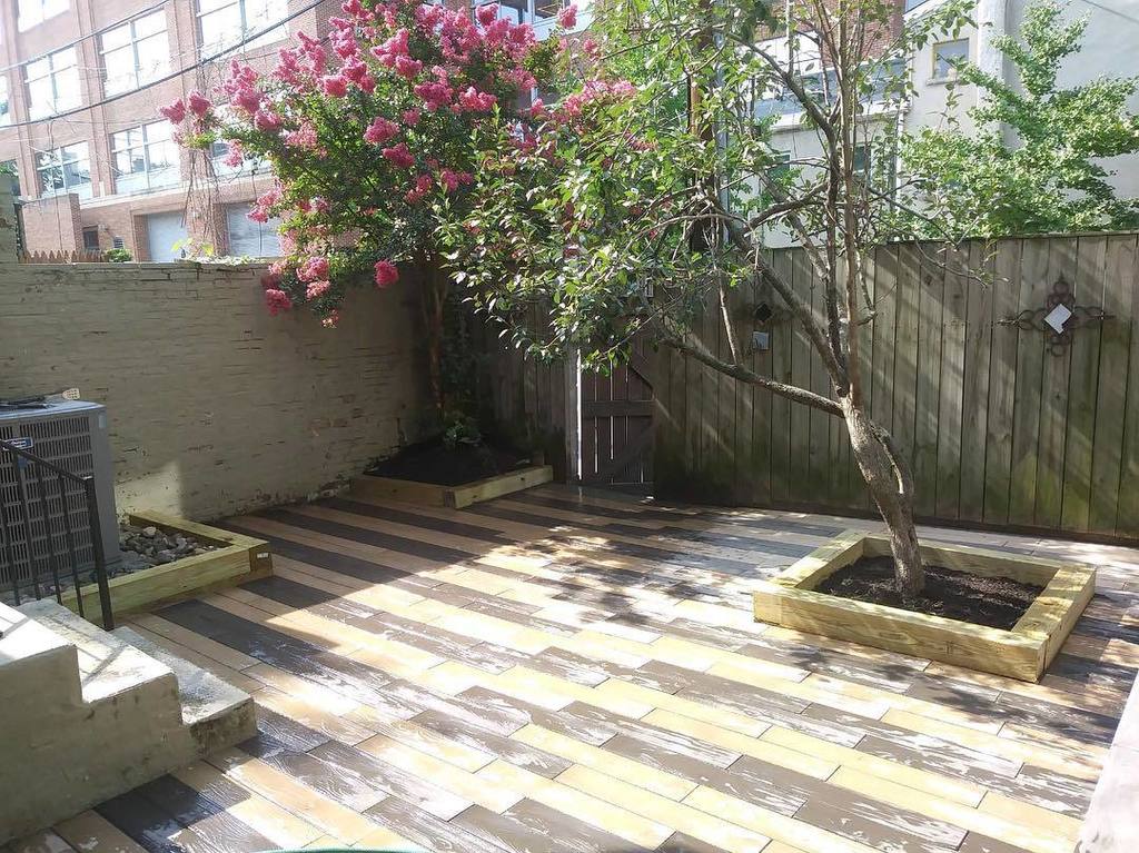 TOAdvantage's tweet photo. @techobloc #borealis #baltimore #hardscape #outdoorliving #backyard #patio https://t.co/WUE20baP9x https://t.co/iAiGkwqU0X