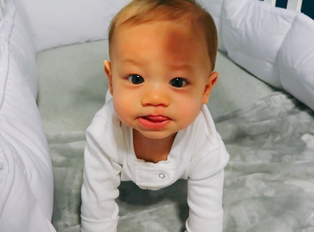 janneth7's tweet photo. @kerenswan @khoa_nguyen Landon is the cutest baby ever 😭❤️ (I love his little tongue) https://t.co/cCl89thwQx