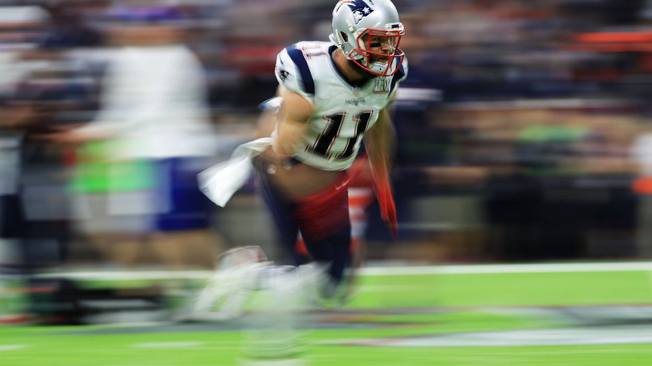 mashable's tweet image. NFL looking to study marijuana use for players' pain management on.mash.to/2uhC7al