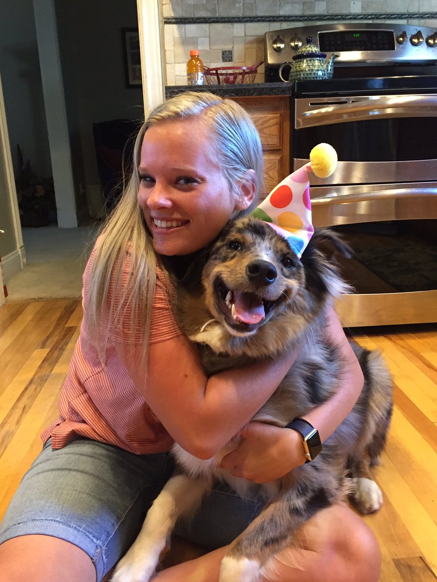carr_hill95's tweet photo. Happy birthday, Dexter boy 💙🐶🎉 https://t.co/8a2OXRqb6b