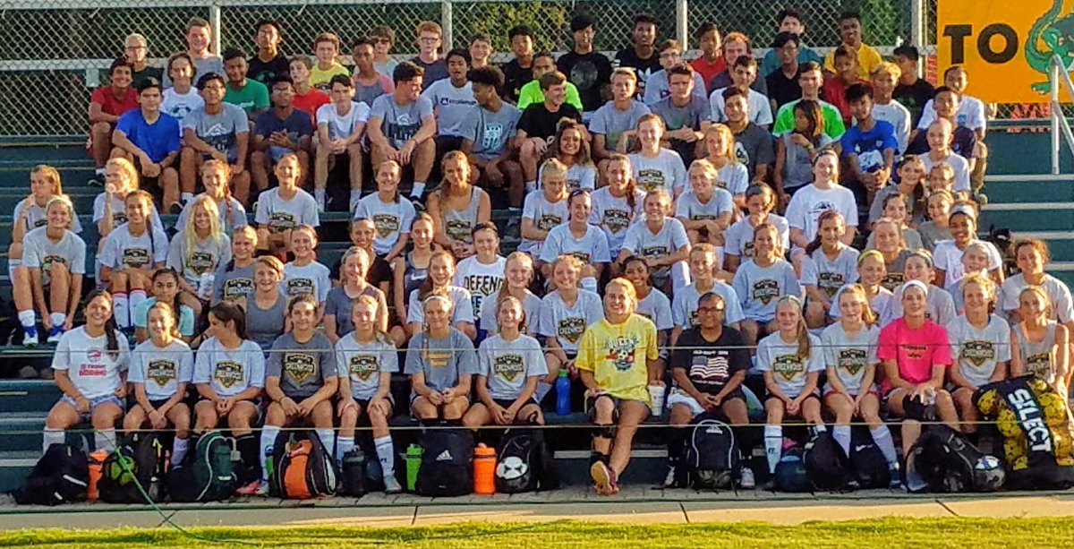 palmerandy's tweet photo. Field Day Success! Over 100 @LadyGatorsGHS @GHSSoccer @DCMSsoccer @DCMSGirlsSoccer players on hand bringing to life the SWAMP! #ghsgators https://t.co/11Lu3A0KjO