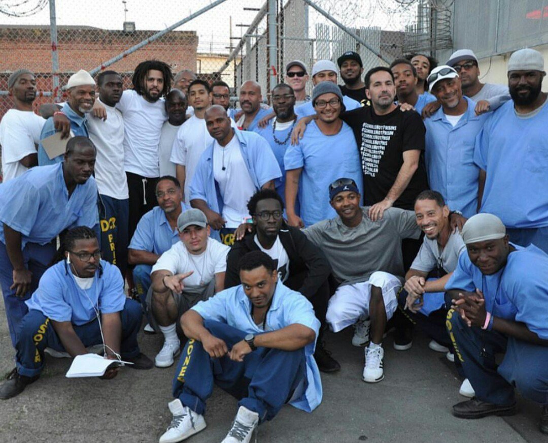 ClaudiaJooo's tweet photo. .@JColeNC This is why you're one of my favorites. 😍😍😍
#SchoolsnotPrisons #JCole https://t.co/cC8NRbaB7X