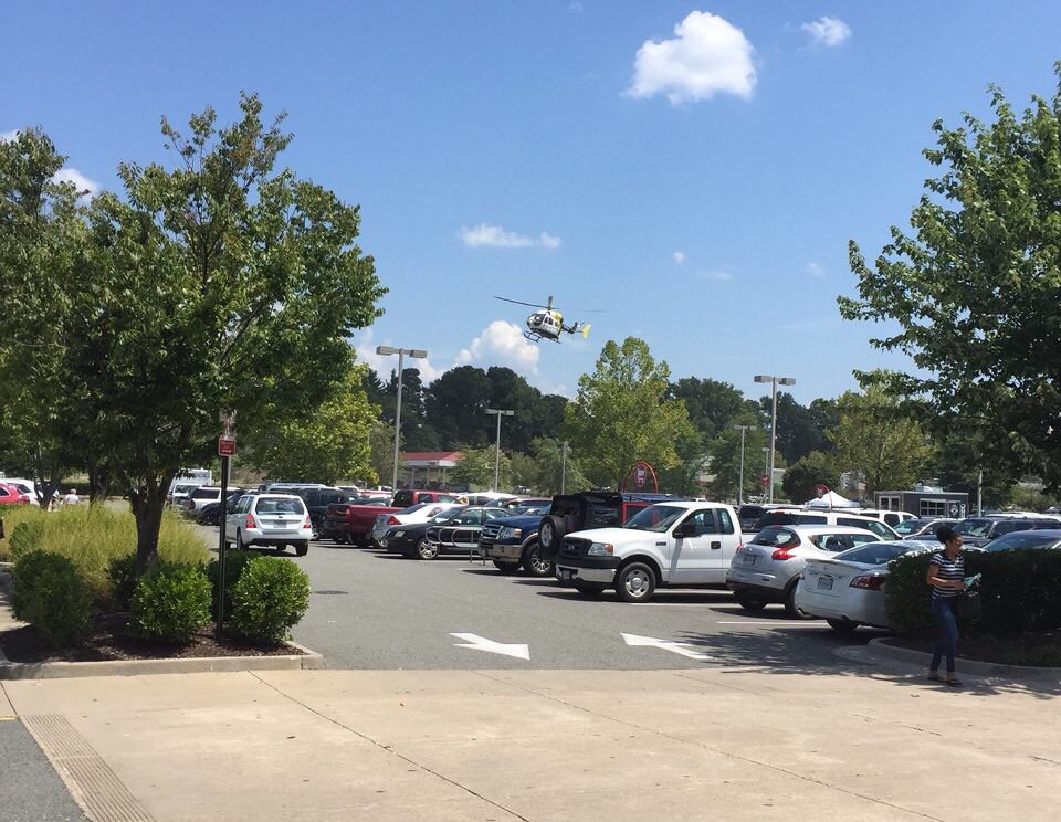 Never turn down a helicopter for National Night Out!
<a href="/GRHokie82/">George Richards</a> #TargetNNO