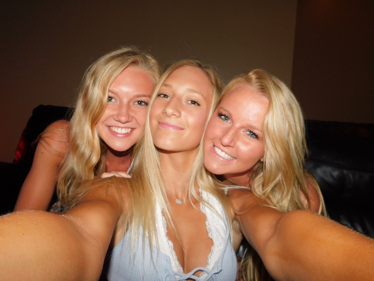 Nicole_jack12's tweet photo. Happy bday @KendallBath hope you had a good one ❤️❤️love you https://t.co/Gz5dIlqSBy