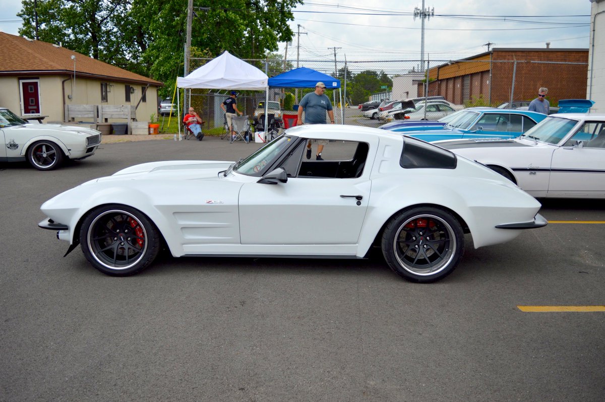 ForgelineWheels's tweet photo. See this at @goodguys #PPGNationals? Ron’s #protouring #Corvette on #Forgeline #VX3C by #SmittysCustomAuto! https://t.co/XVHSUabmLb https://t.co/5l16SBzKZZ