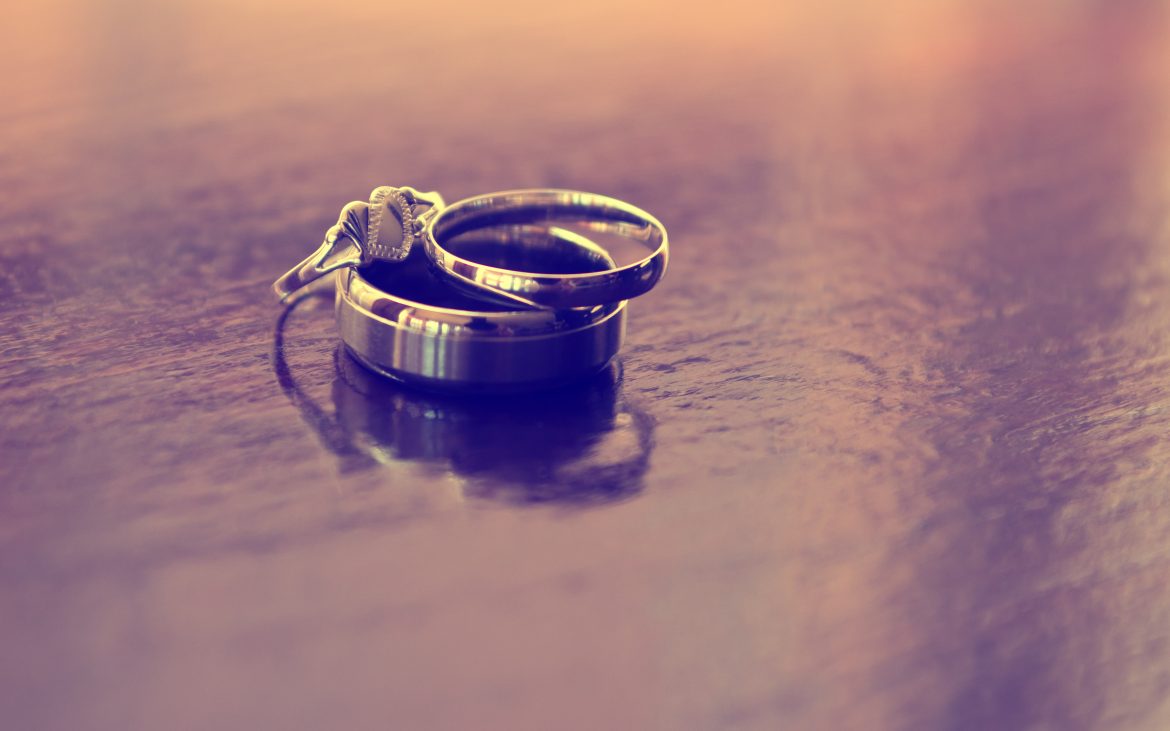 Cath_Family's tweet photo. Annulments made easy... Really? https://t.co/kiHfxSs3k3 https://t.co/BgAJWCEZRP