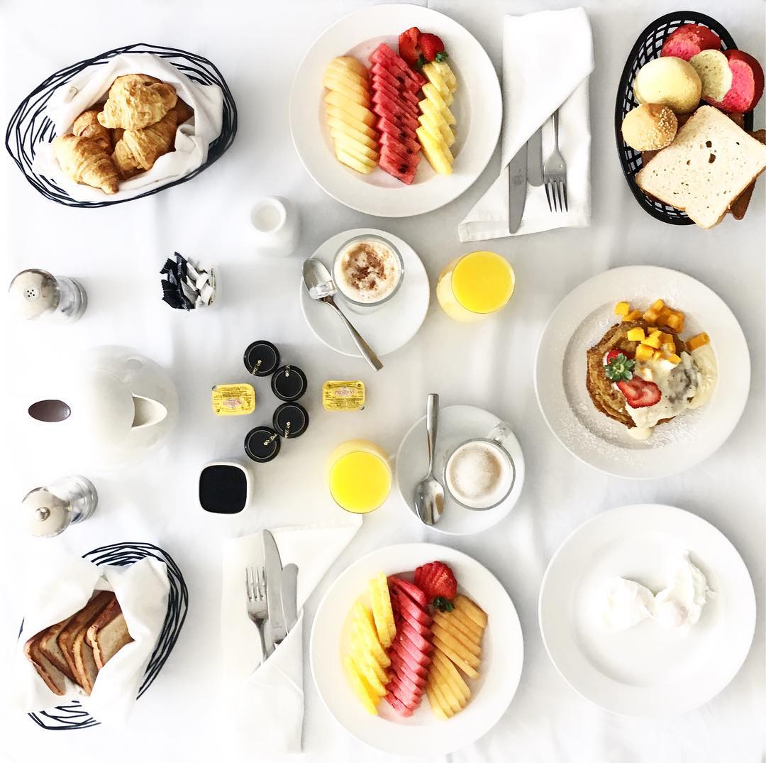 MarriottPeterbo's tweet photo. LOWEST RATES + FREE BREAKFAST. Simply book this offer &amp; pay with Visa.
https://t.co/t37b2MO4eS #MarriottBreakfast #Visa https://t.co/joWdljrdWn