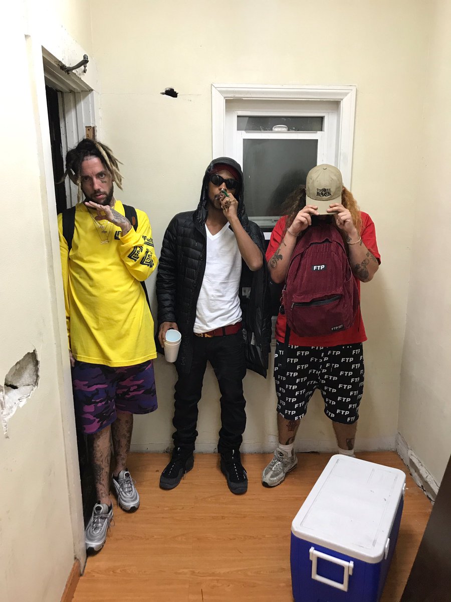 G59RECORDS's tweet photo. $UICIDE X YUNG GLEESH https://t.co/n7AzxSykCl