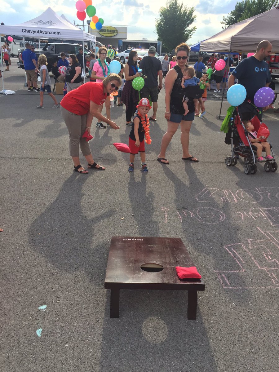 ShannonL1788's tweet photo. Had a great night with #thegreat1788 at #NationalNightOutAgainstCrime So proud of this team for helping out the community! #targetgiving https://t.co/fRwNLdRY4o