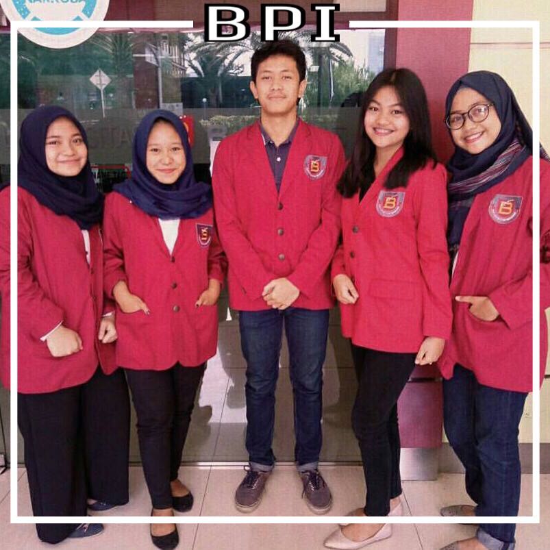 Badan Pengurus Inti (BPI): (dr kiri ke kanan) Fidya-Bendahara Umum, Sarah-Sekretaris Umum I, Rico-Ketua, Aina-Wakil Ketua, Nanda-Sekum II