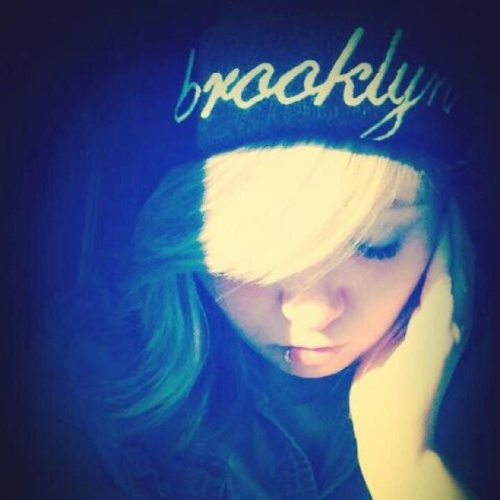 FightTheFeast's tweet photo. Double trouble 😛#Liveme JΞDIBrooklyn💋: https://t.co/44H35sBOcz https://t.co/wvn0pSqm1c