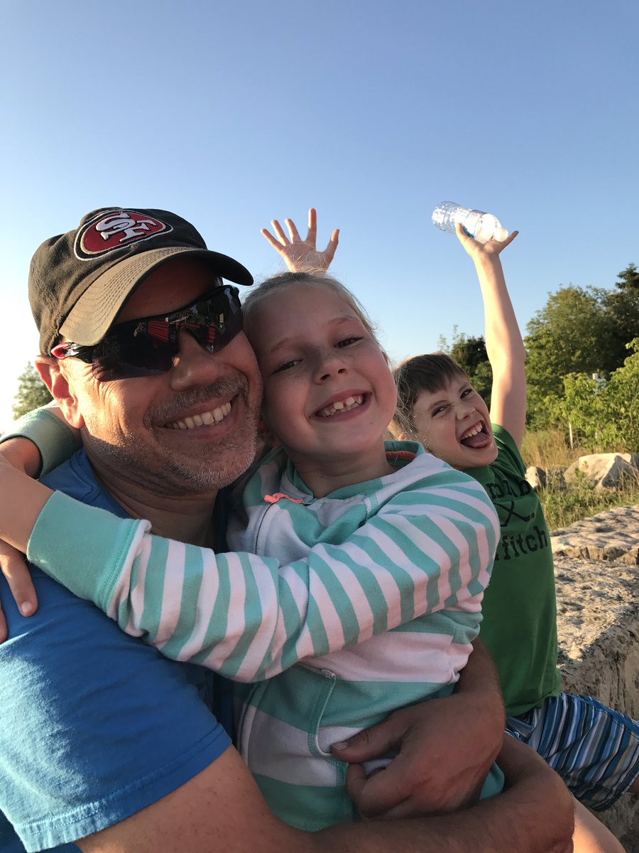 AndreaRobaszek's tweet image. Summer&apos;s all about family and fun!  ❤️ my gang!