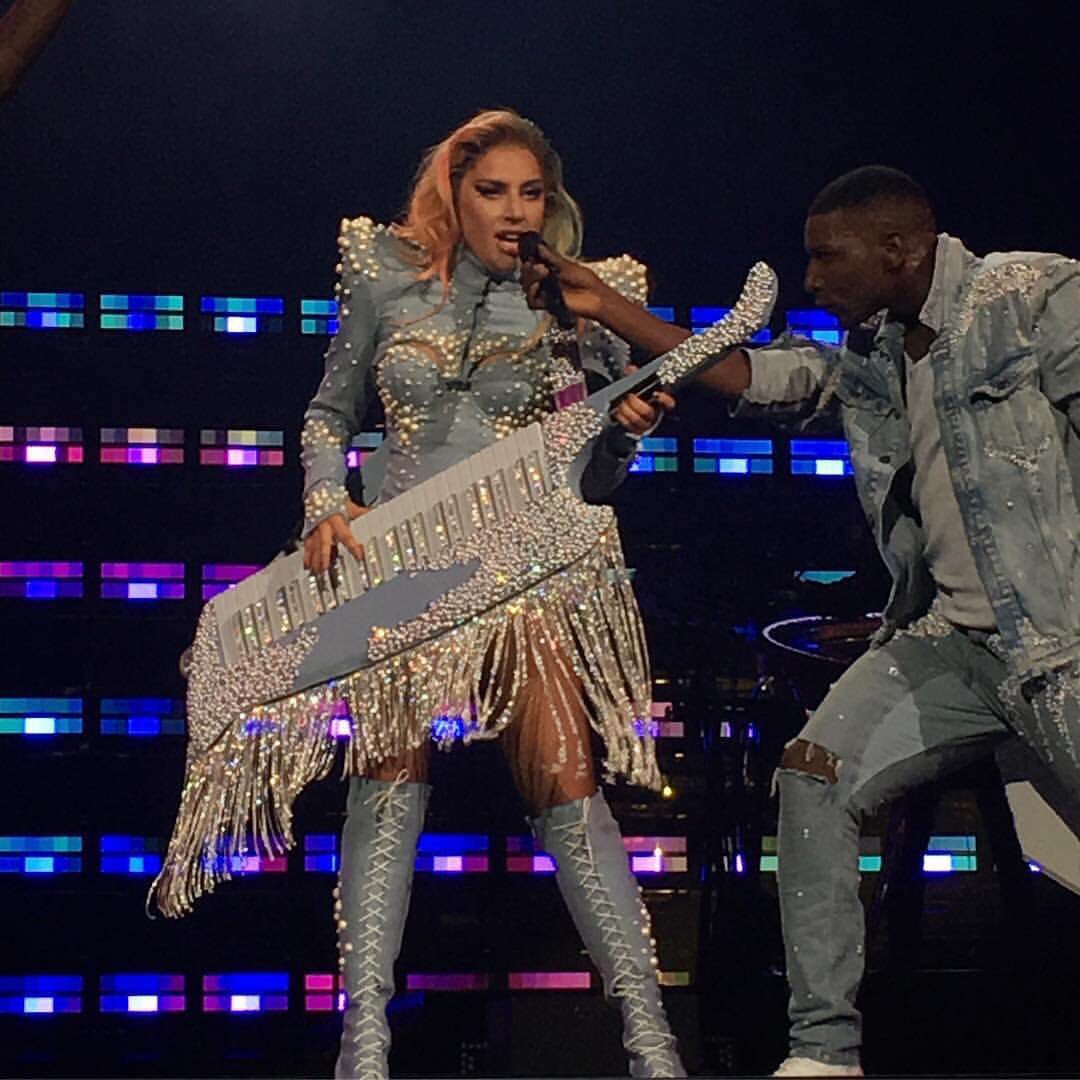 Lady Gaga Updates on X: "Keytar! #JoanneWorldTour https://t.co/g3gEQjPF7O"  / X