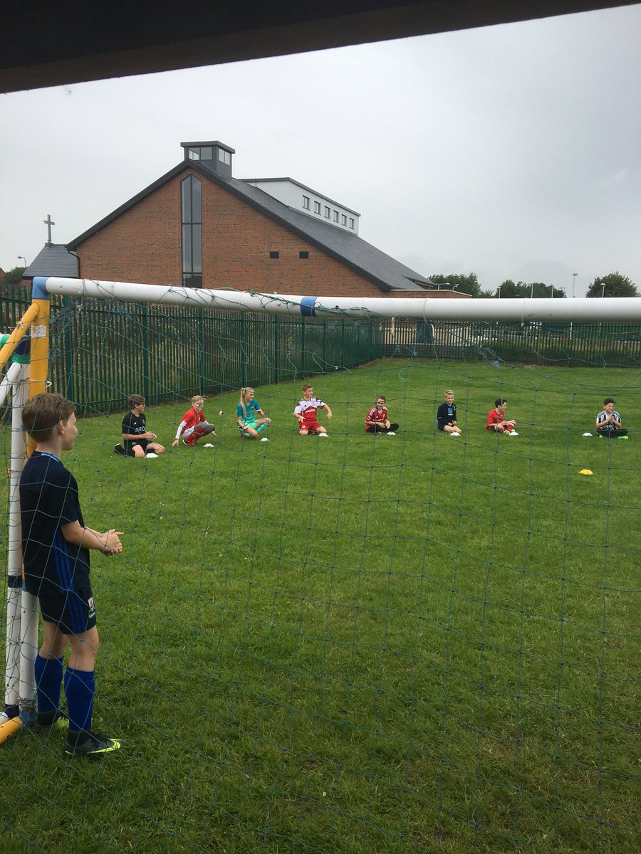 StTheresePri's tweet image. Holiday course week 1 is well underway, game of &apos;World Cup wally&apos;s as our first comp. How many  keepers can you beat ?? ⚽️ #SummerFunClub 🙌🏻