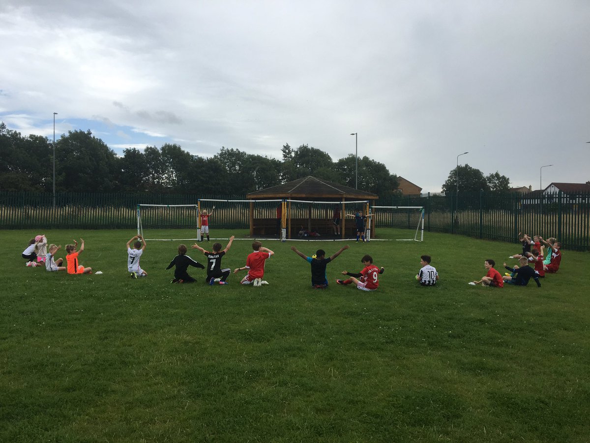 StTheresePri's tweet image. Holiday course week 1 is well underway, game of &apos;World Cup wally&apos;s as our first comp. How many  keepers can you beat ?? ⚽️ #SummerFunClub 🙌🏻