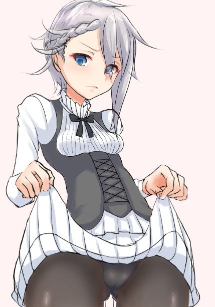 アンジェ制服まで下書いた(  ˘ω˘ )φカキカキ
なんとなくおこ眉に変えた
いまいち透けタイツの描き方が分らんかったので清書する時、色々参考にして試行する 