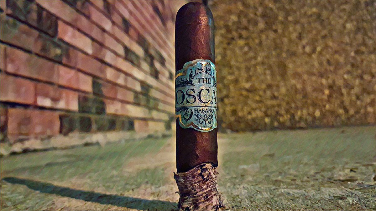 ThickAshMag's tweet photo. Enjoying a late night smoke. #NowSmoking The Oscar by @ovcigars #Oscar #Cigar #Cigars #Smoke #ThickAshMag https://t.co/MQoqmHg3Be