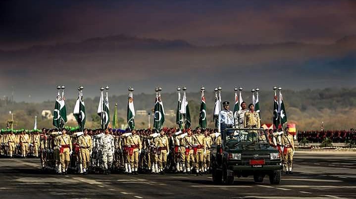 MHamzaMunir3's tweet photo. Or agar #hum wapis na ayen to khe dena. 😭😭
Hum nay apna #aj un kay #kal per qurban kar diya. 😪😭
#Pakistan #Zindabad
#PakistanArmy #Zindabad. https://t.co/F4GyLW5D0j