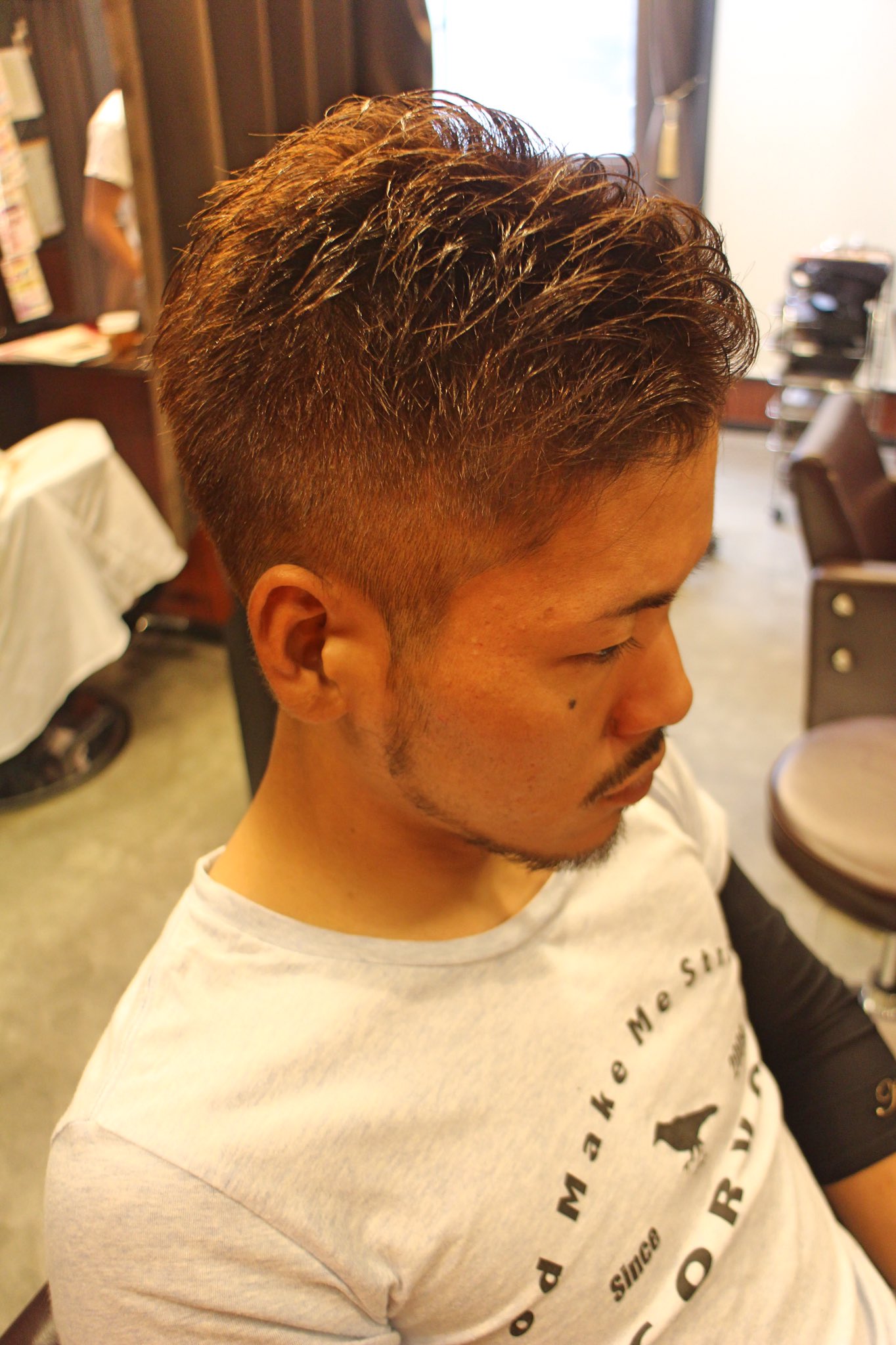 Bond Hair Ikebukuro Takuma アシメスタイルをシンメトリーにしたいって事だったので 伸ばしかけフェードスタイル フェード系は外人風 男らしい髪型に大人気です Kira 千葉 美容室 Cut Mens ショート 2ブロック ヘアカタ メンズショート