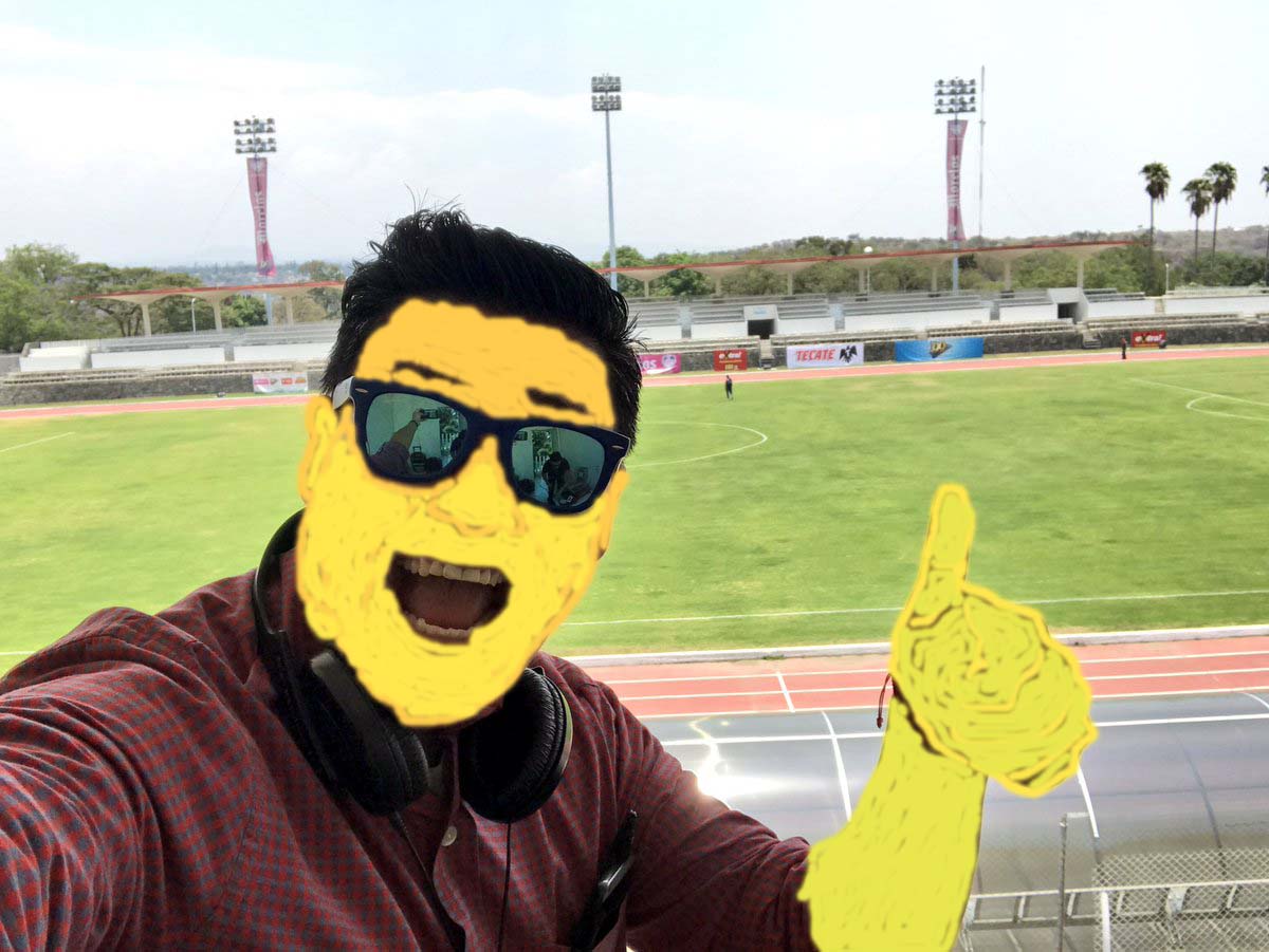 luradeco's tweet photo. #TeDigoconUnEmoji escucha  @La99fm  con emoji @YODEBUENAS  @abrego  hay de rapidito porque ando chambeando  jeje espero te guste https://t.co/sSqyzKmjtq