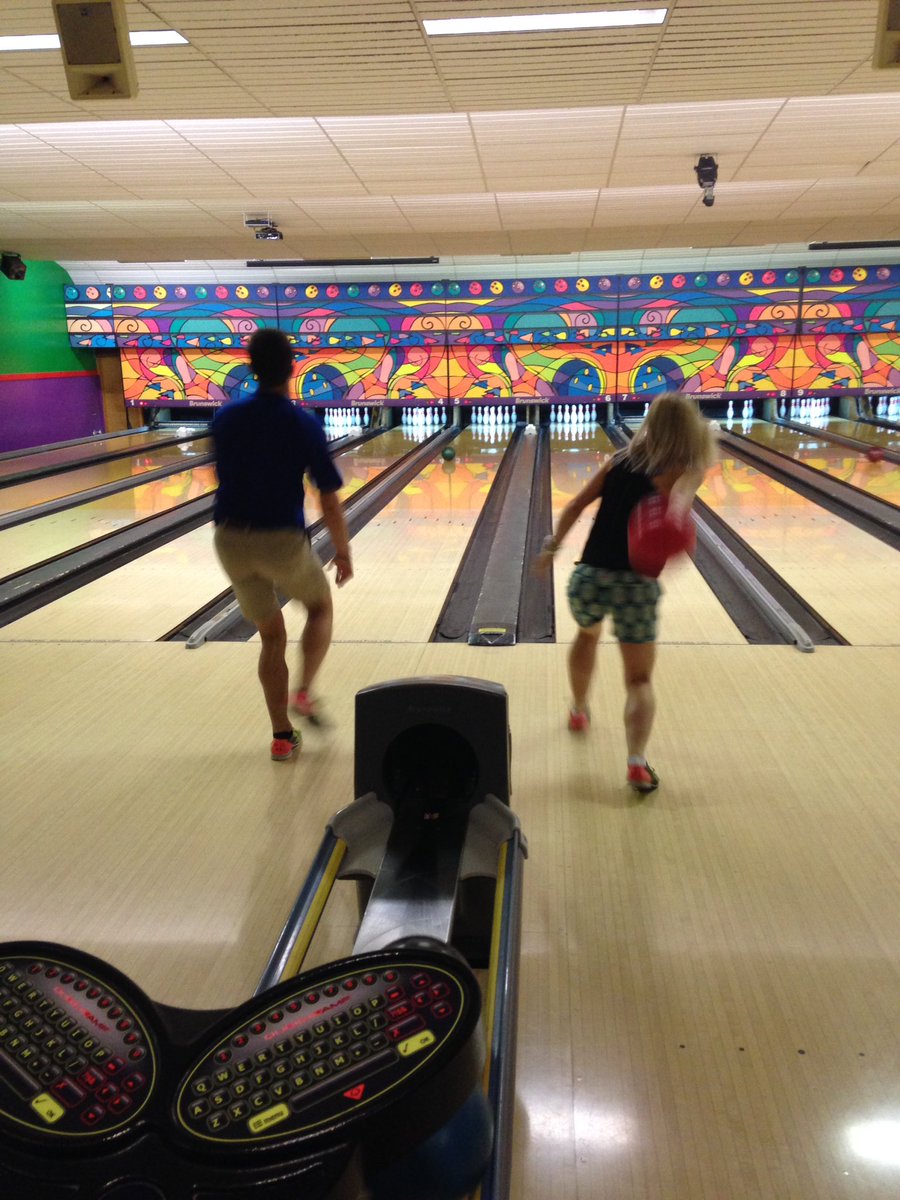 wcsBHSlw's tweet photo. Brentwood faculty bowling #teambuilding https://t.co/XdPZfonbGa