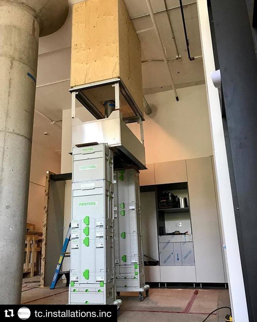 Festooltalkgrp's tweet photo. Here's @tc.installations.inc using his stack of #systainers for more than carrying his #Festools #worksmarternotha… https://t.co/EvJAeAEgZz https://t.co/xpKmpOIQXy