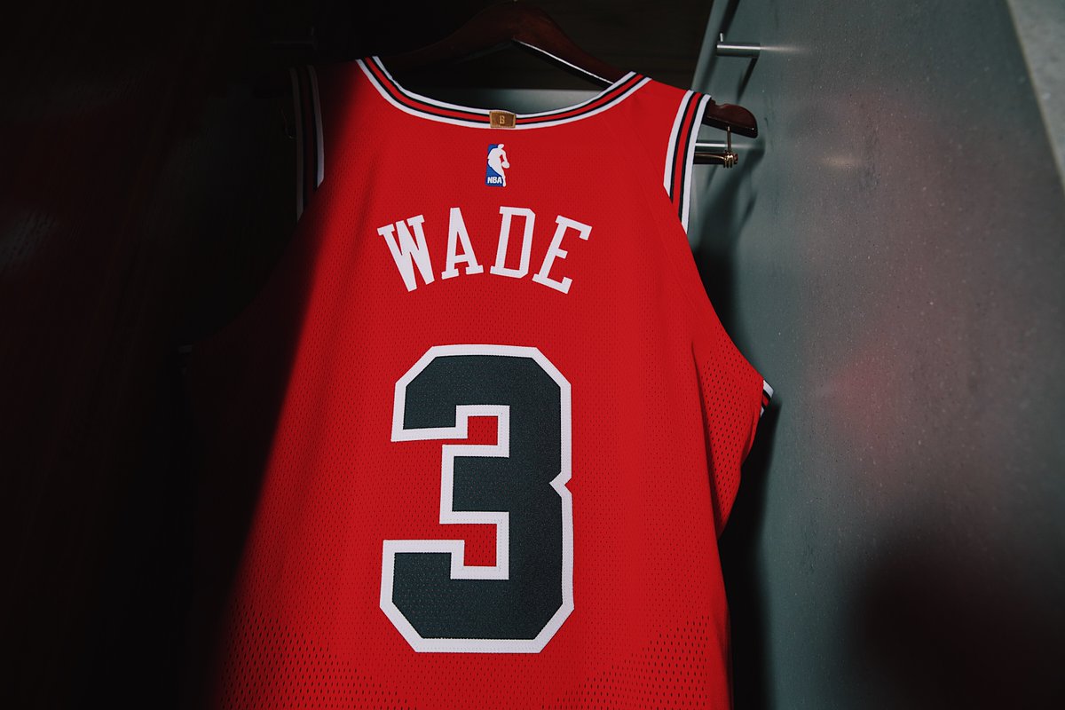 chicago bulls jersey number 2