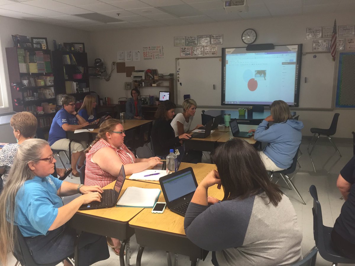 MrsWyattsClass's tweet photo. More #HCSInnovate help from the uh-may-zing @Msbrandynew for Google Drawing #onenewthing #hcsmakeitcount #cubsmakeitcount https://t.co/zy6iLgsjGj