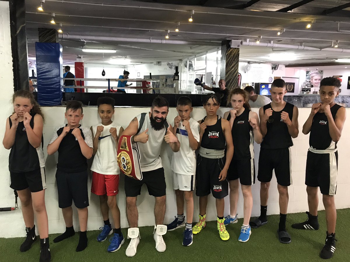 JR Gym tweet media