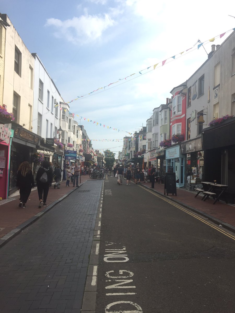 zoellacuddle's tweet photo. I had such an amazing time in Brighton! It's such a beautiful city and I highly recommend going if you get the chance ❤️ https://t.co/GKFPknwoNw