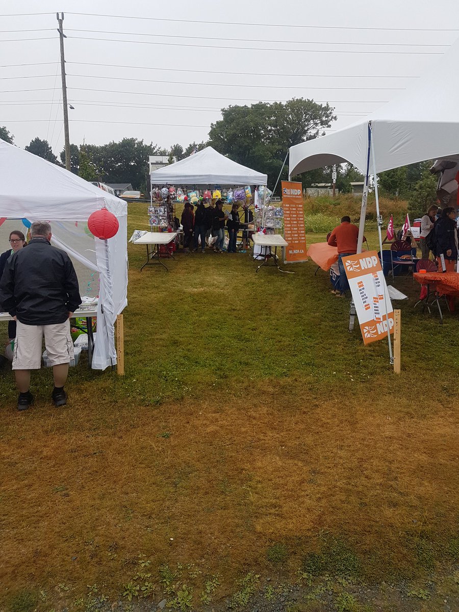 MissColey91's tweet photo. Come check out the @BaseballNL U16 Girls booth at the @StJohnsRegatta! Help support our trip to Nationals #regretta https://t.co/PAHLZGfgjx