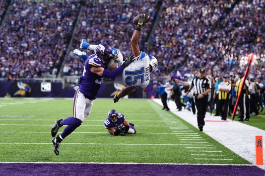 Happy 29th birthday to Golden Tate. Isn\t this pic amazing! 