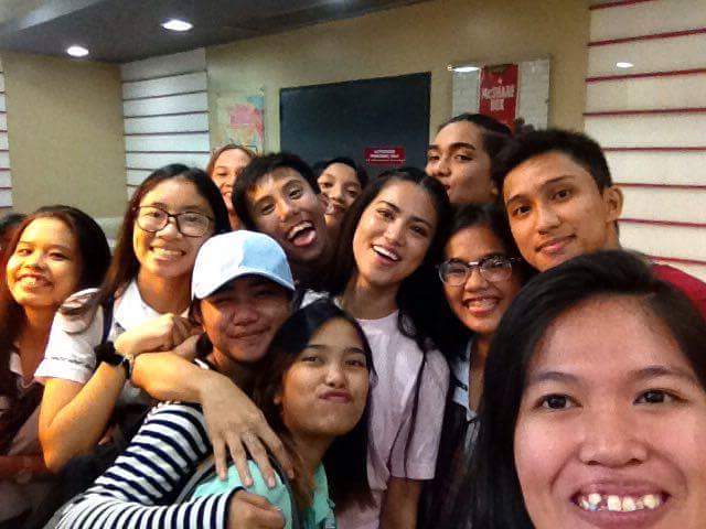 updatejennica's tweet photo. earlier today at trinoma 💖 

-💚 https://t.co/4T6IXFMQvF