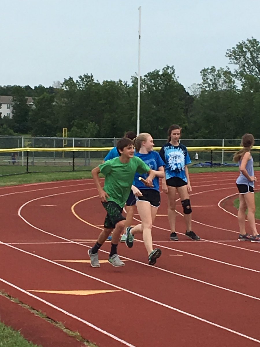 Lakeeffecttrack's tweet image. Our season is ending this week after a summer of hard work, dedication, great performance improvements from our athletes, and a lot of fun.