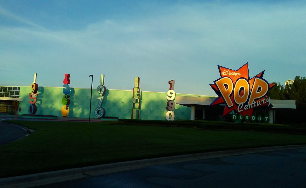 LillieDeans's tweet image. Pop of the morning! 😀😀 #popcentury #noadultingallowed #photography @WaltDisneyWorld