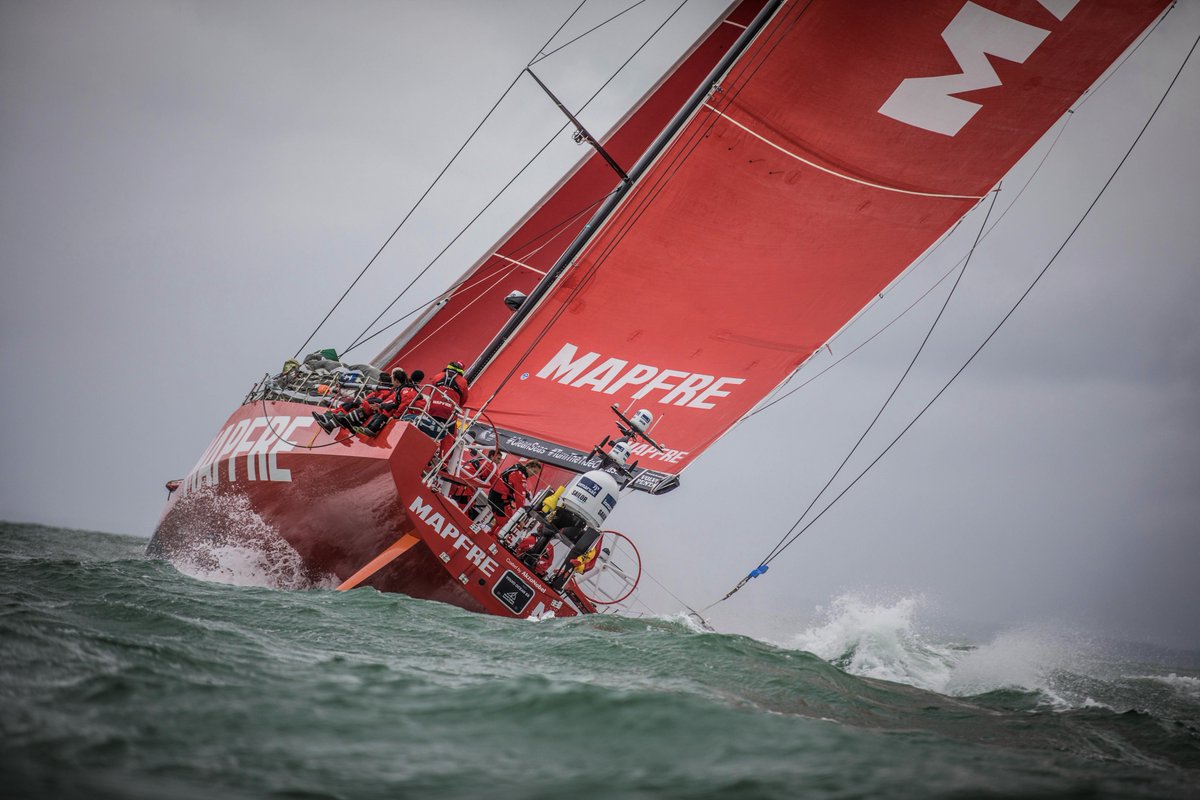 🏆 NEW WORLD RECORD🏆

<a href="/desafioMAPFRE/">Desafío MAPFRE</a> win the Around the Island Race, smash the monohull record (unratified) &amp; take #LegZero's 1st win! 🙌