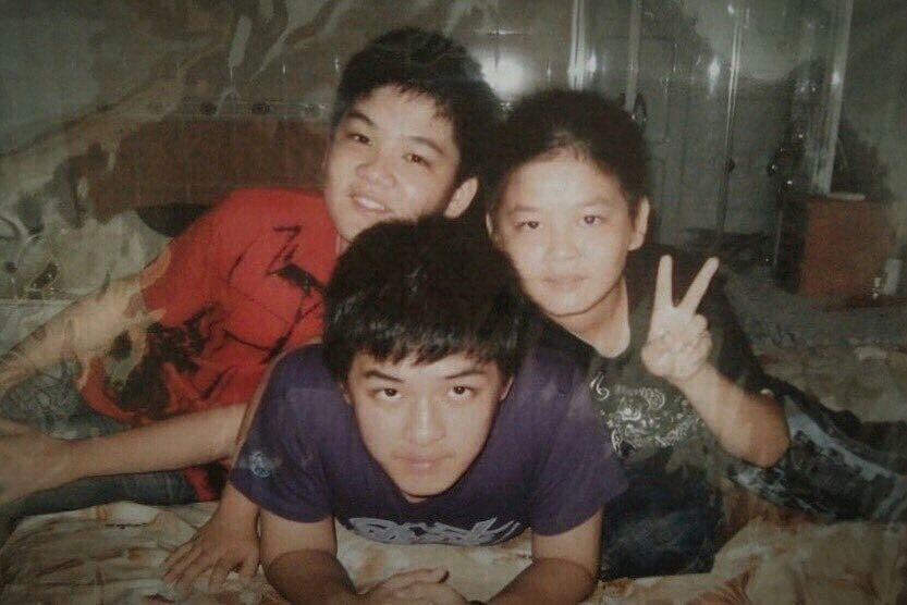 _MORGANOUS_JKT's tweet photo. Yang tengah masih kecil aja udah ganteng gitu ya, pantes aja gedenya ganteng maksimal😍 (foto instagram @morganoey ) https://t.co/j1Q9h87vZo