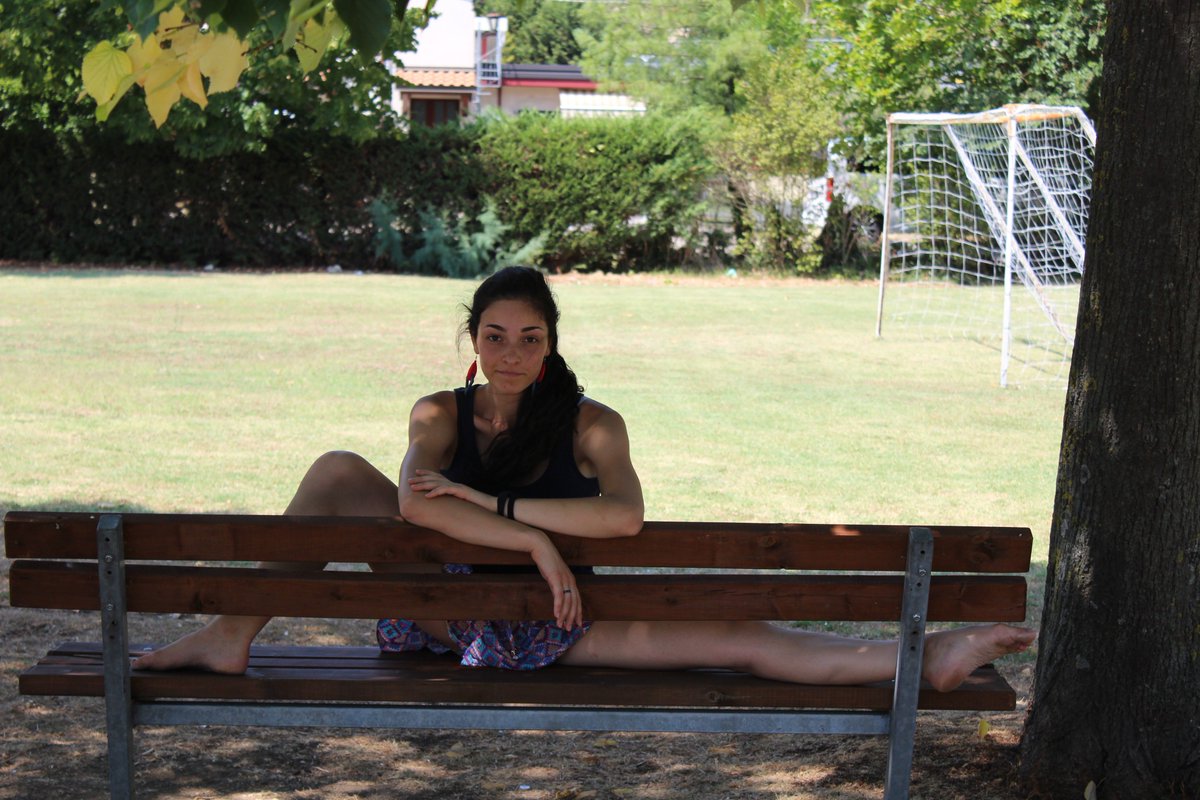 GyulyaCard's tweet image. Little preview of my dance set #dance #set #sun #followme 😎🌞👣🐵