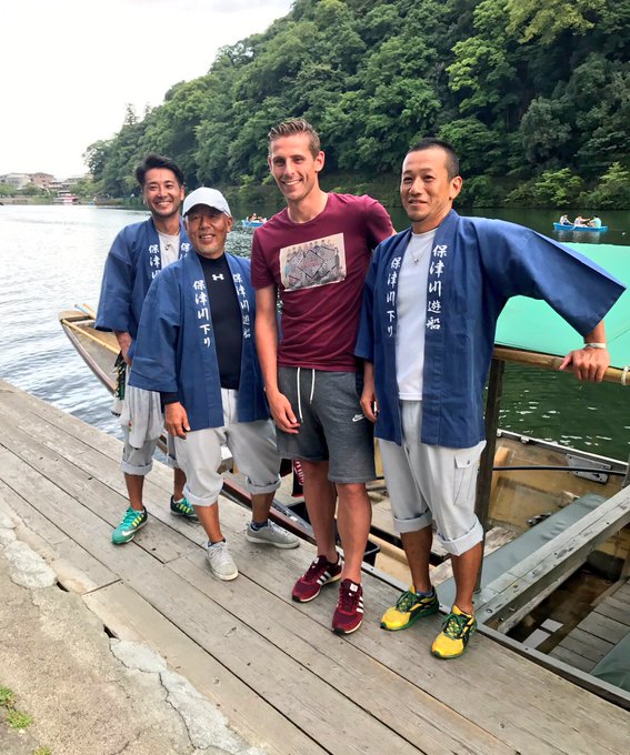 京都サンガfcのケヴィン オリス選手がご乗船されました ようこそ保津川下りホームページへ 保津川遊船企業組合