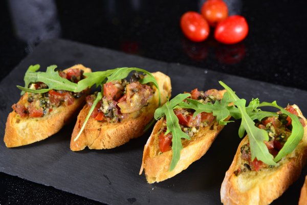 365Bath's tweet photo. Here's our brand new list of the best restaurants for tapas in Bath! https://t.co/6c8Q3suwQ3 https://t.co/35uUyagNWS