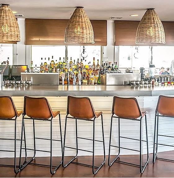 Find that one piece that brings it all together. Shop Currey &amp; Co at 65% off. 
hubs.ly/H08fFms0
#interiordesign #classy #bar