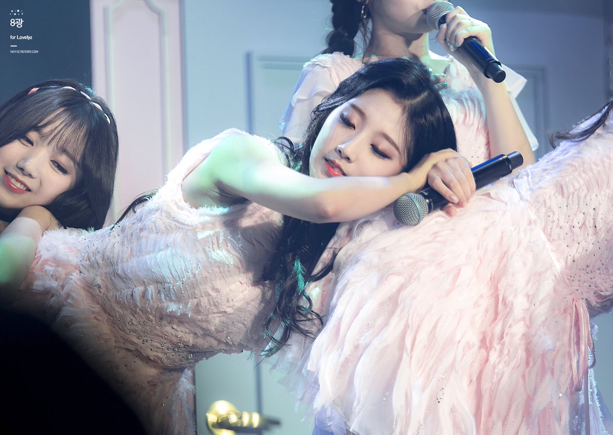 [PICS] 170729 #러블리즈 #Lovelyz #Yein at Lovelyz Summer Concert 'Alwayz'

cr: 141112_lvlz