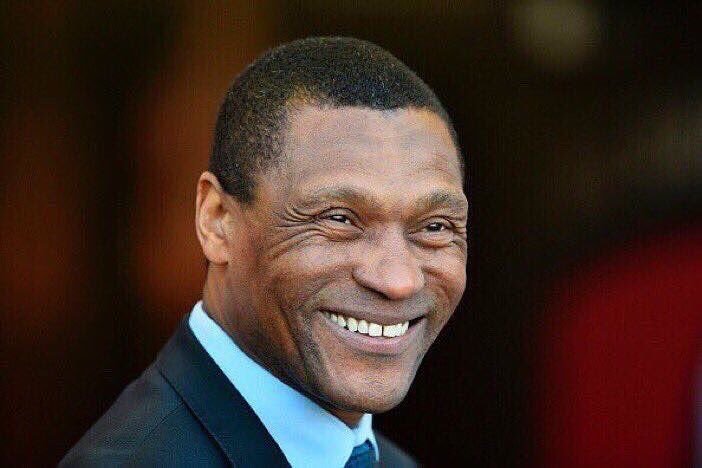 ChelseafcGRP's tweet photo. #CFC | .
.
الخليفي ما عرف له الا ايمنالو
عطاه لويز بـ٥٠ مليون وبعدها بسنتين رجعه بـ٣٠ مليون
ماخذه طقطقة الشامخ https://t.co/6dRMjfQuHK https://t.co/cAQXNnqunV